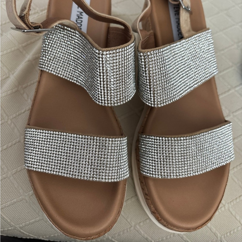 Madden Girl Silver and Tan Women's Sandals